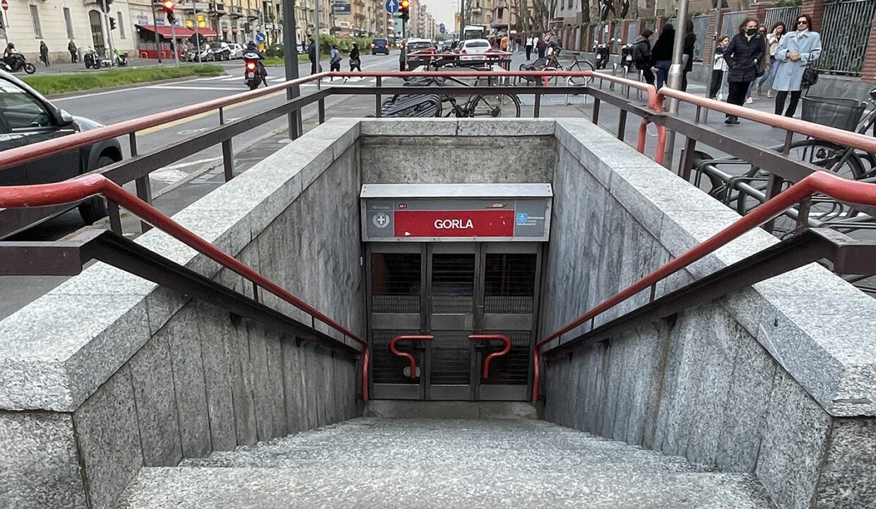 2023-04-03-Urbanfile-Milano-Metropolitana-ingresso-M1-Gorla